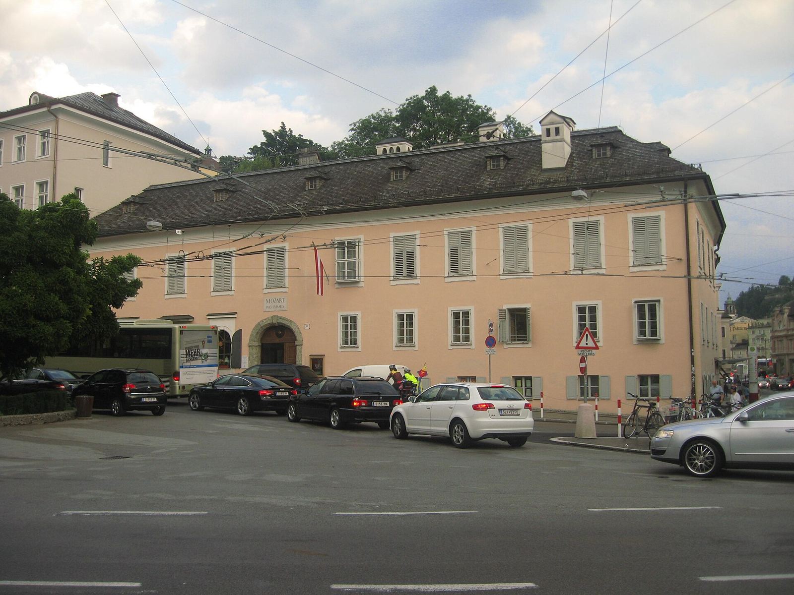 Edificio de la Residencia de Mozart en la Makartplatz de Salzburgo